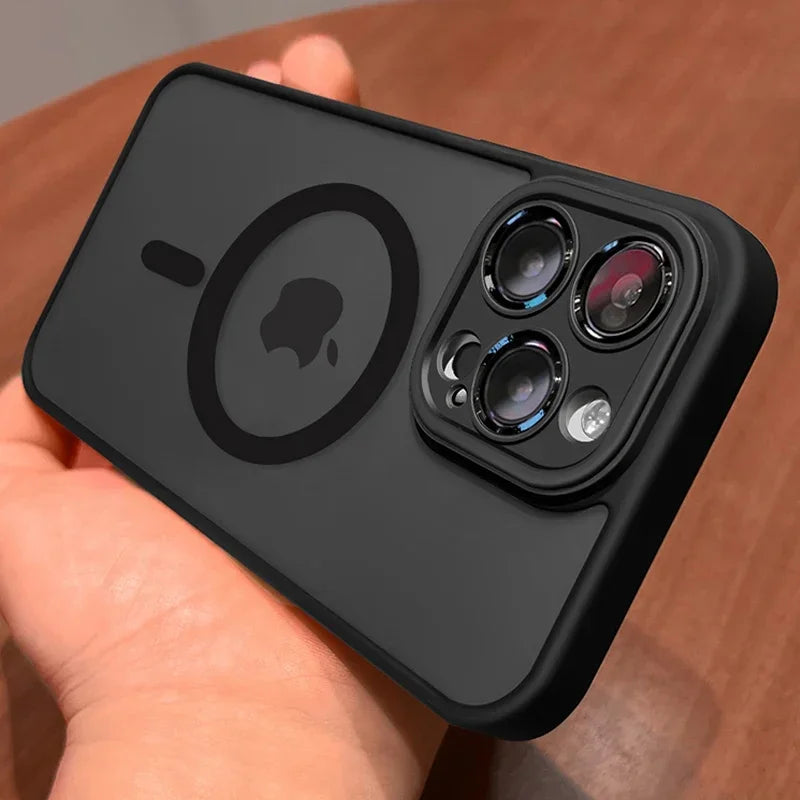 Capa magnética de luxo fosca translúcida à prova de choque para iPhone 16 15 14 13 12 17 Pro Max